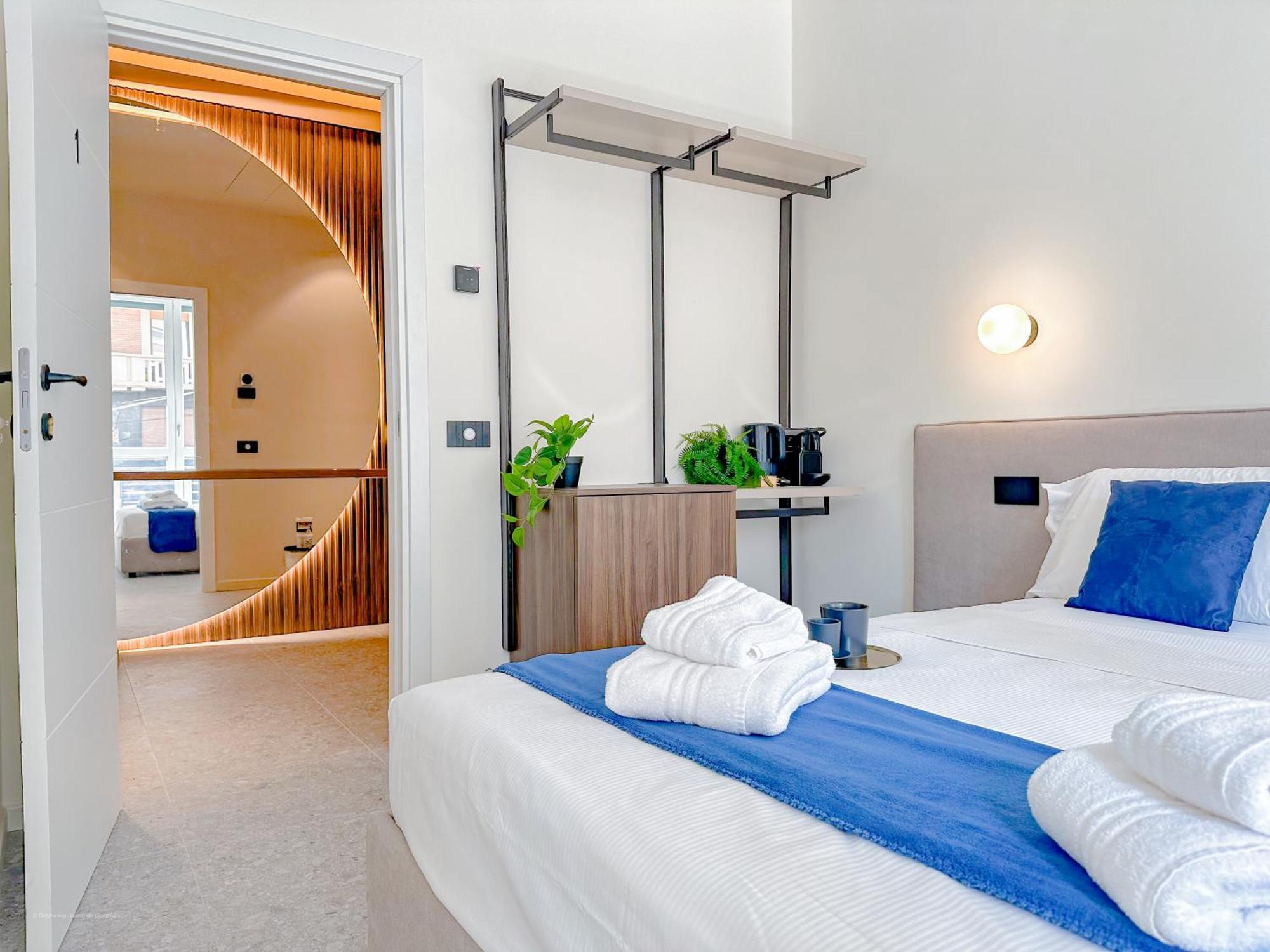 Porta Venezia - Luxy Suites - 6 Camere Милан Экстерьер фото